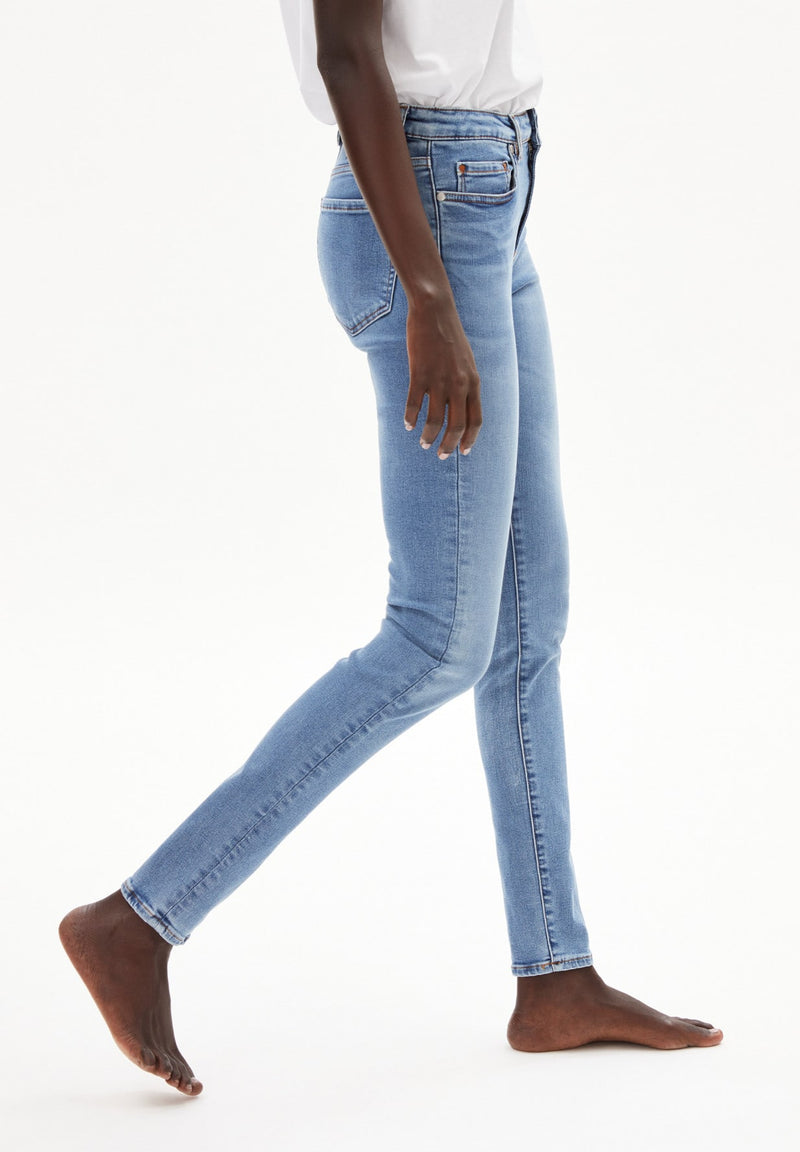 ARMEDANGELS - TILLAA X STRETCH Skinny Fit Mid Waist Sky Blue