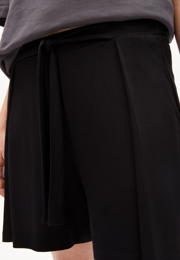ARMEDANGELS - KAARO SHORTS AUS LENZING™ ECOVERO™ MIX black